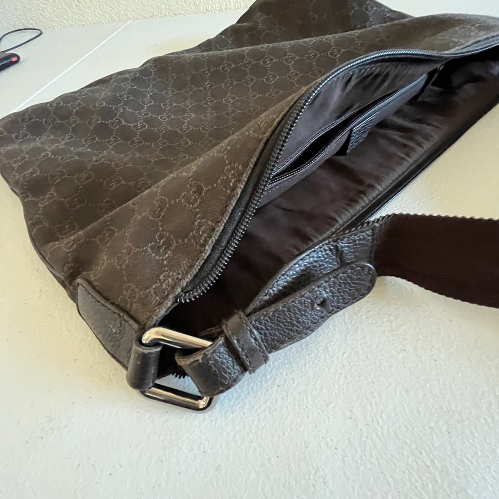 Gucci unisex crossbody bag - Picture 2 of 12